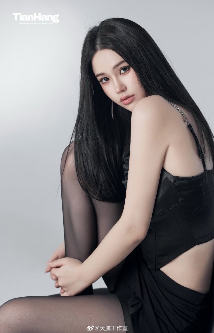 鬓边不是海棠红 封面